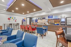  - Holiday Inn Express & Suites Tacoma - I-5, Exits 128 & 129