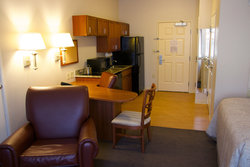  - Candlewood Suites Champaign - I-74, Exit 181