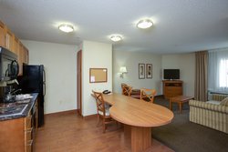  - Candlewood Suites Richmond - I-64, Exit 197