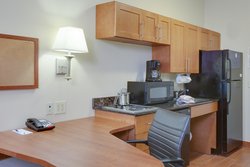  - Candlewood Suites Richmond - I-64, Exit 197