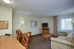  - Candlewood Suites Richmond - I-64, Exit 197