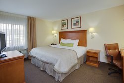  - Candlewood Suites Richmond - I-64, Exit 197