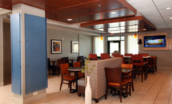  - Holiday Inn Express & Suites Arena Area Ralston