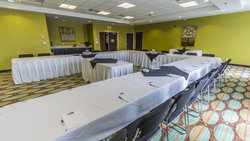  - Holiday Inn Express & Suites Thunder Bay