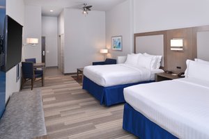 Holiday Inn Express & Suites Pasadena, TX - See Discounts