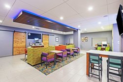  - Holiday Inn Express & Suites Perryton