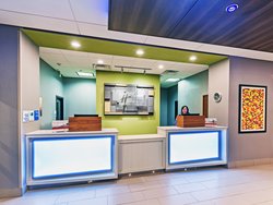  - Holiday Inn Express & Suites Perryton