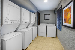  - Staybridge Suites East Louisville - I-64, Exit 17