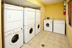  - Staybridge Suites East Louisville - I-64, Exit 17