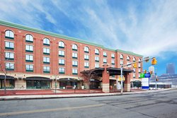  - Holiday Inn Express & Suites Pittsburgh