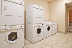  - Staybridge Suites Columbus Airport - I-670, Exit 9