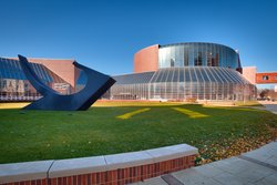  - Staybridge Suites Downtown Peoria - I-74, Exit 93