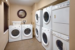  - Staybridge Suites Downtown Peoria - I-74, Exit 93