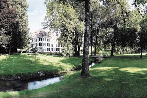 Hotel Schlosshuenigen