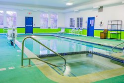  - Holiday Inn Express & Suites Williamsburg