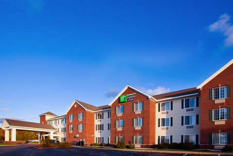 Holiday Inn Express & Suites Traverse