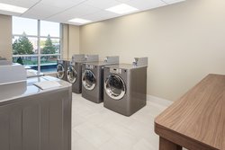  - Holiday Inn Express & Suites Downtown Ottawa