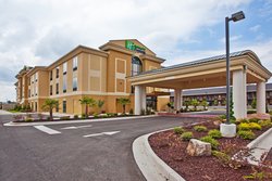  - Holiday Inn Express North Cordele - I-75, Exit 101