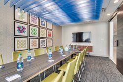  - Holiday Inn Express & Suites Denton - I-35, Exit 462