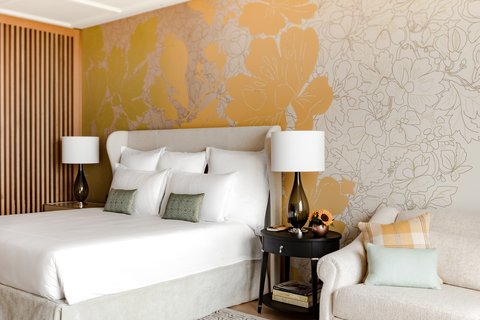 ROYAL CHAMPAGNE HOTEL AND SPA - Photo 2