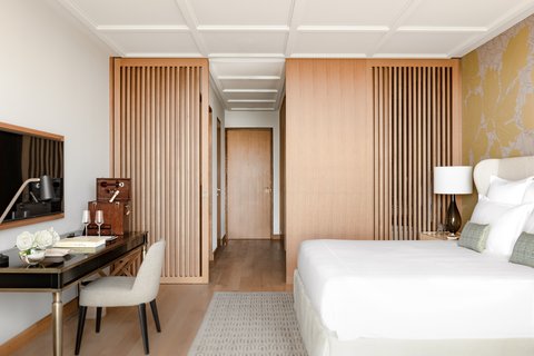 ROYAL CHAMPAGNE HOTEL AND SPA - Photo 7