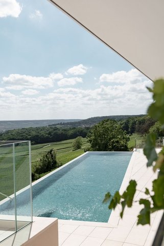 ROYAL CHAMPAGNE HOTEL AND SPA - Photo 14