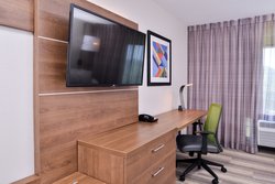  - Holiday Inn Express & Suites Elgin