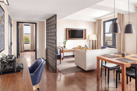 THE PRESS HOTEL - Photo 36