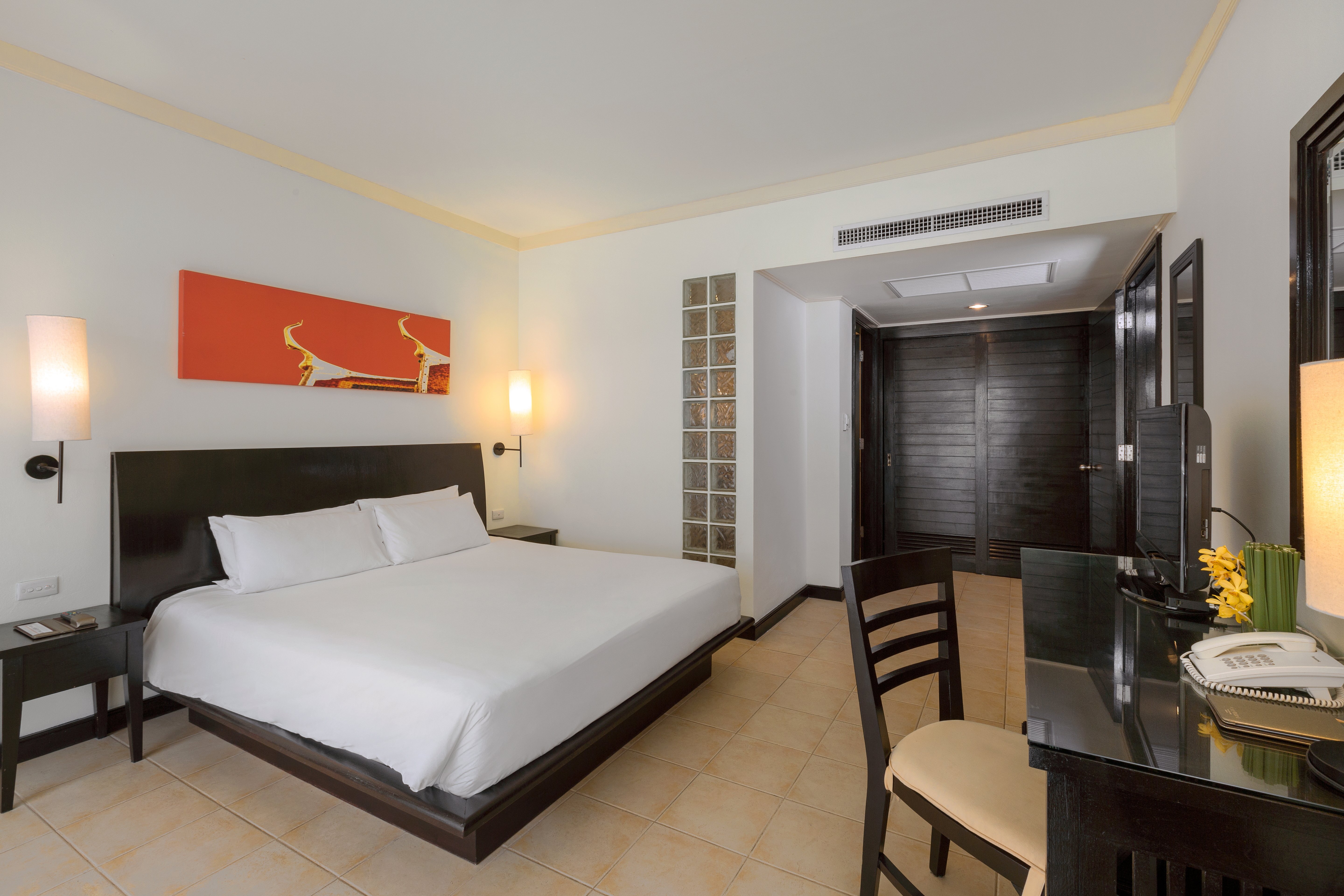CENTARA KATA PHUKET-guestroom-05 One-bedroom Premium Suite Garden View 1.jpg