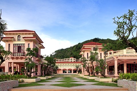 CENTARA GRAND BEACH PHUKET - Photo 81