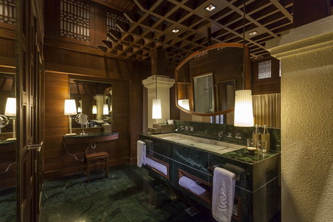 CENTARA GRAND BEACH PHUKET - Photo 42