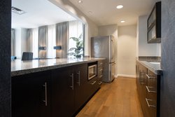  - Magnolia Hotel Houston - I-10, Exit 769A & 769B