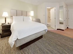  - Candlewood Suites Salina - I-135, Exit 90