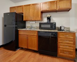  - Candlewood Suites Salina - I-135, Exit 90