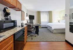  - Candlewood Suites Salina - I-135, Exit 90