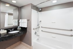  - Holiday Inn Brunswick - I-95, Exit 38