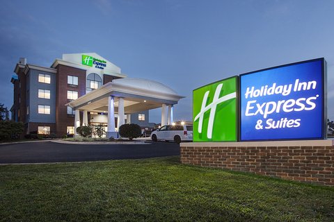 Welcome to the Holiday Inn Express & Suites Culpeper