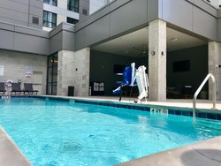  - Holiday Inn & Suites Downtown Nashville