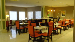  - Holiday Inn Express Bonner Springs - I-70, Exit 224