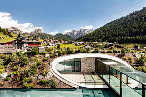 ALPENROYAL HOTEL - Photo 12