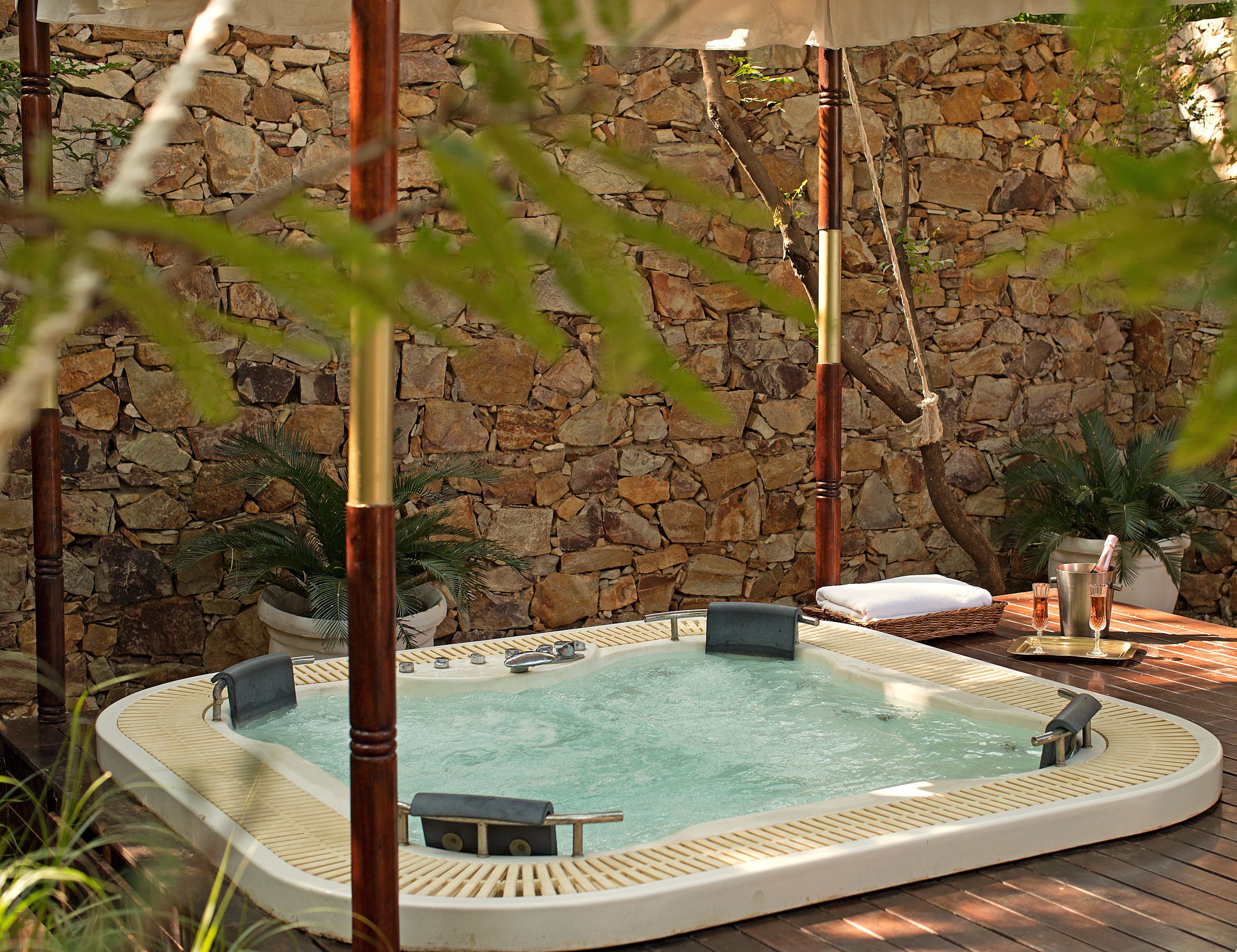 Sher Bagh-guestroom-The Luxury Pukka Sahib Suite.jpg