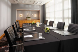  - Westin Hotel St Louis - I-64, Exits 39B & 40A