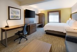  - Holiday Inn Express & Suites Airport Windsor Locks