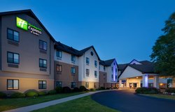  - Holiday Inn Express & Suites Airport Windsor Locks