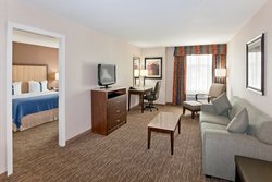  - Holiday Inn & Suites Surrey