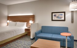  - Holiday Inn Express & Suites Southwest Gainesville - I-75, Exit 384