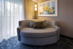  - Courtyard by Marriott Hotel Grand Rapids Airport