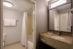  - Courtyard by Marriott Hotel Grand Rapids Airport