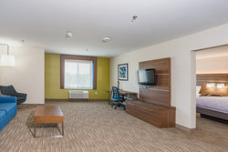  - Holiday Inn Express & Suites Swansea