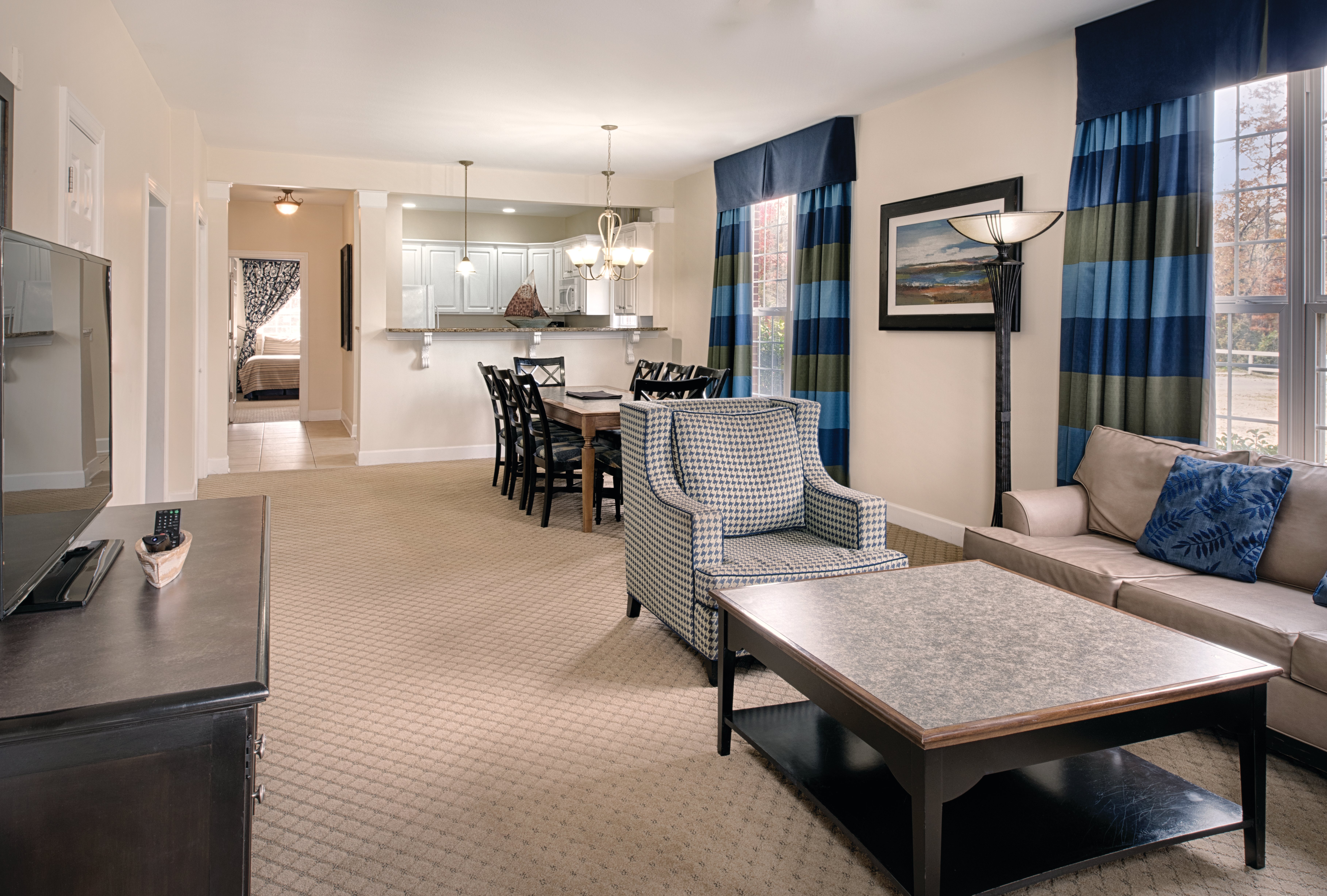 CLUB WYNDHAM LAKE MARION-guestroom-Three Bedroom Living Room.jpg